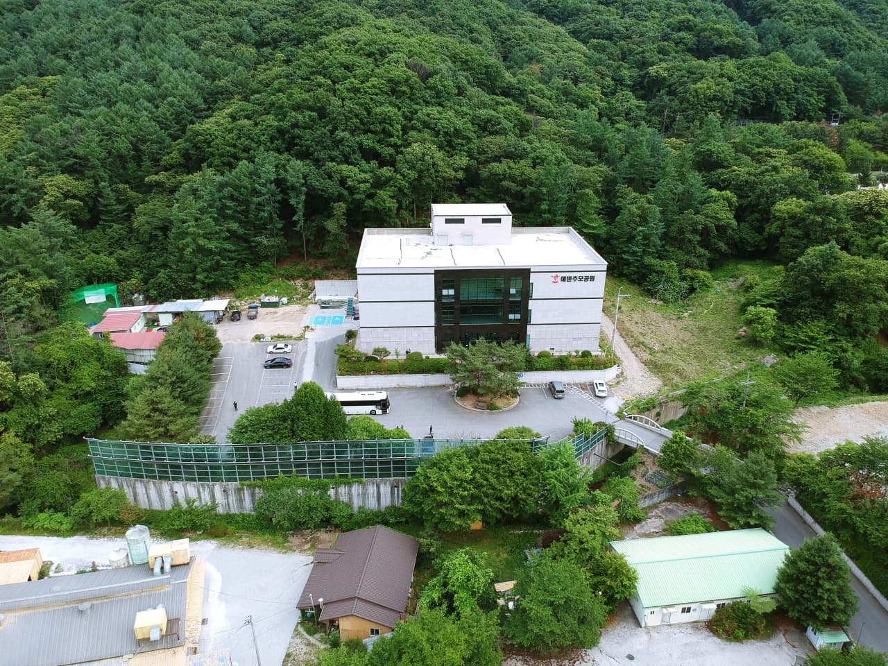 에덴추모공원 1